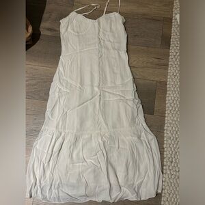 Wilfred Aritzia White tiered Midi dress